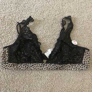 Victoria’s Secret Pink lace bralette 💕